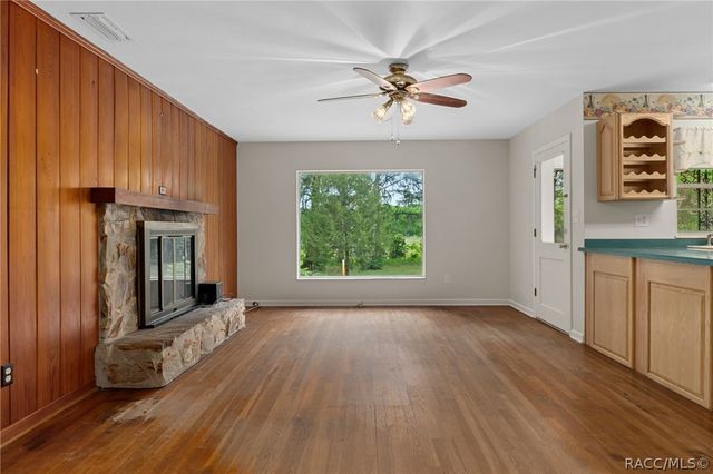 7821 S Baker Avenue, Floral City, FL 34436