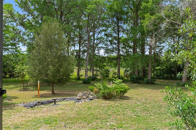 7821 S Baker Avenue, Floral City, FL 34436