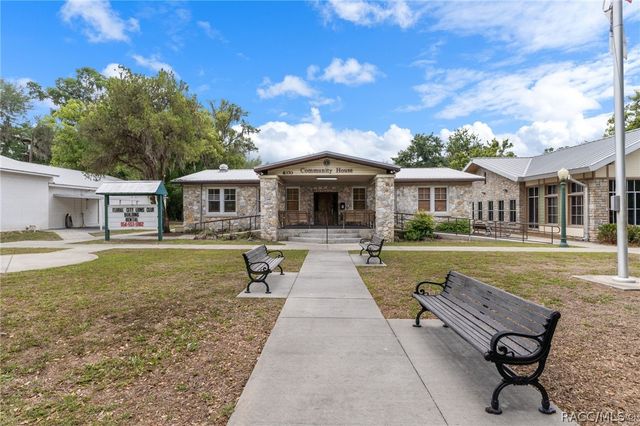 7821 S Baker Avenue, Floral City, FL 34436