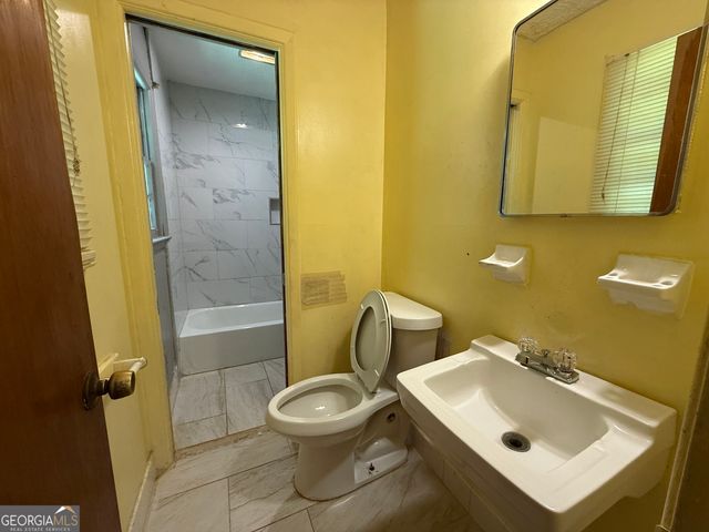 6597 King William Drive, Morrow, GA 30260