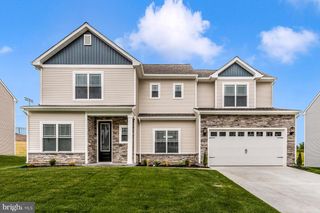 504 ABIGAIL AVE, Waynesboro, PA 17268