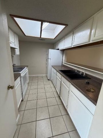2636 Gwendolyn LN, Austin, TX 78748