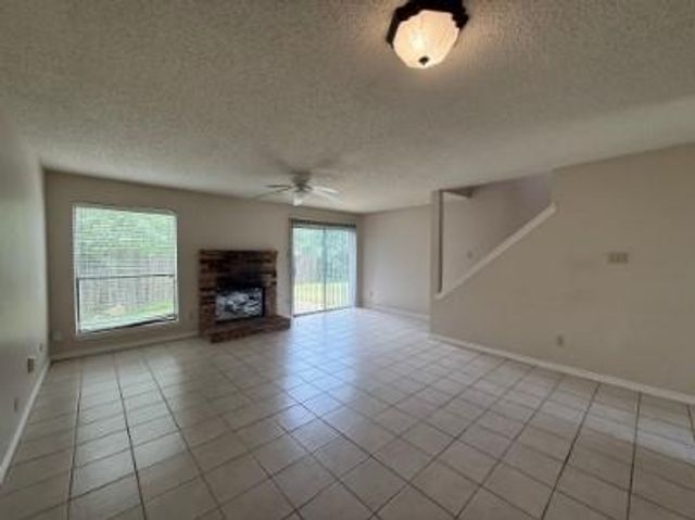2636 Gwendolyn LN, Austin, TX 78748