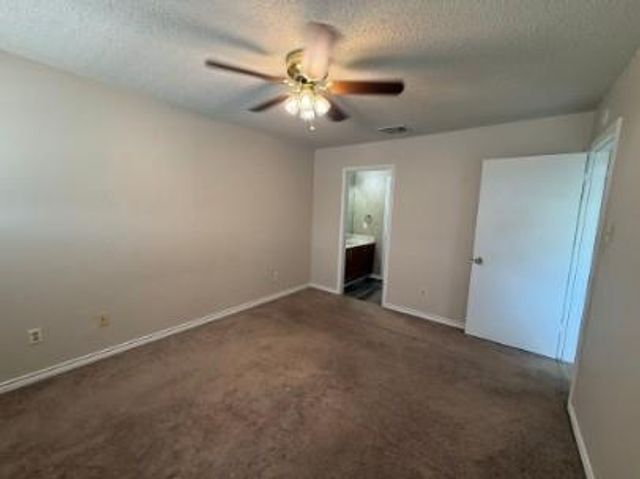 2636 Gwendolyn LN, Austin, TX 78748