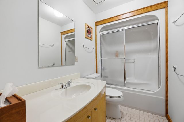 1615 HENRY Street, Council Bluffs, IA 51503