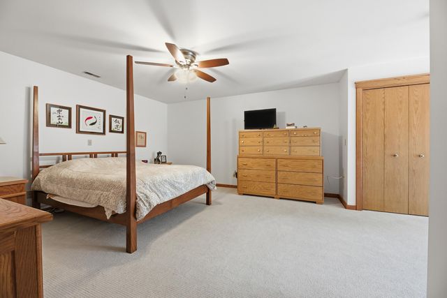 1615 HENRY Street, Council Bluffs, IA 51503