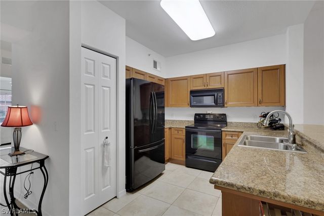20140 Estero Gardens CIR 208, Estero, FL 33928