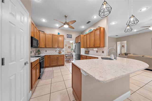 1803 CHARLES COURT, St Cloud, FL 34771