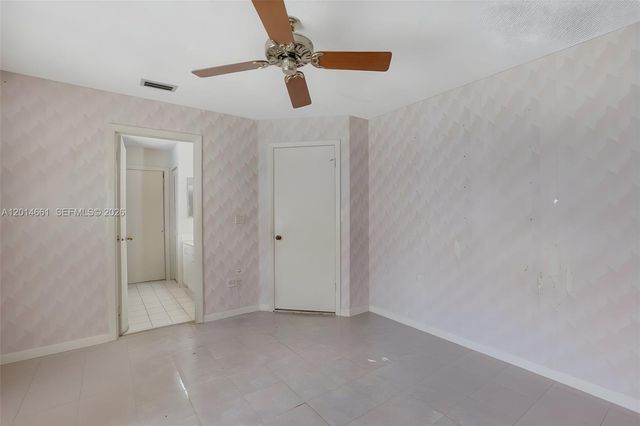 7451 NW 40th St, Lauderhill, FL 33319
