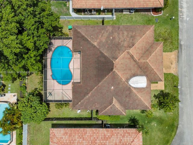 7451 NW 40th St, Lauderhill, FL 33319