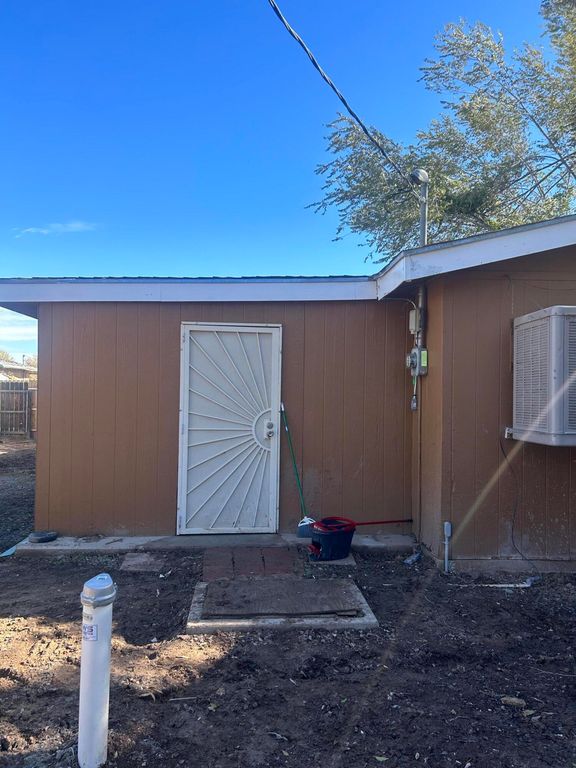 18 B Gurule Road, Peralta, NM 87042
