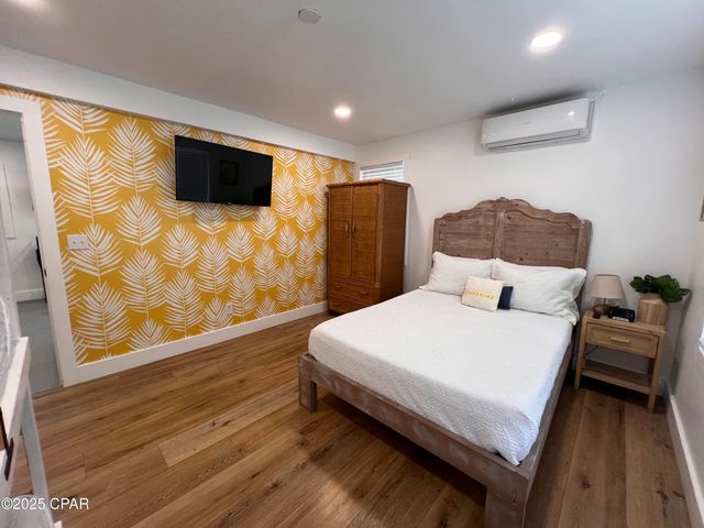 8208 Sunset Avenue, Panama City, FL 32408