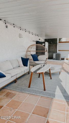 8208 Sunset Avenue, Panama City, FL 32408