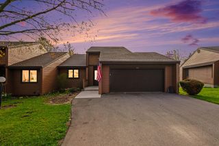 625 Maple Creek Drive, Holland City, MI 49423