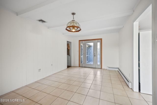 208 Lakeview Court, Forked River, NJ 08731