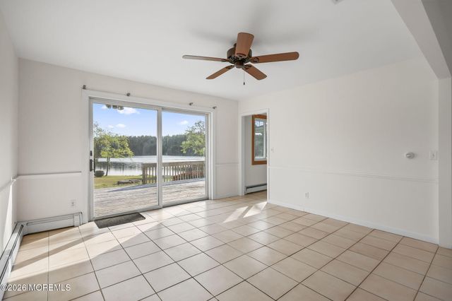 208 Lakeview Court, Forked River, NJ 08731