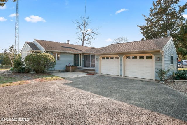 208 Lakeview Court, Forked River, NJ 08731