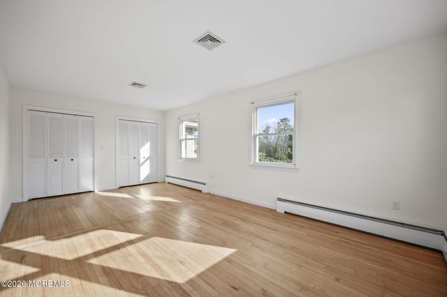 208 Lakeview Court, Forked River, NJ 08731
