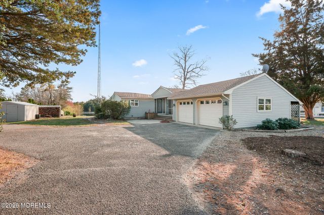 208 Lakeview Court, Forked River, NJ 08731