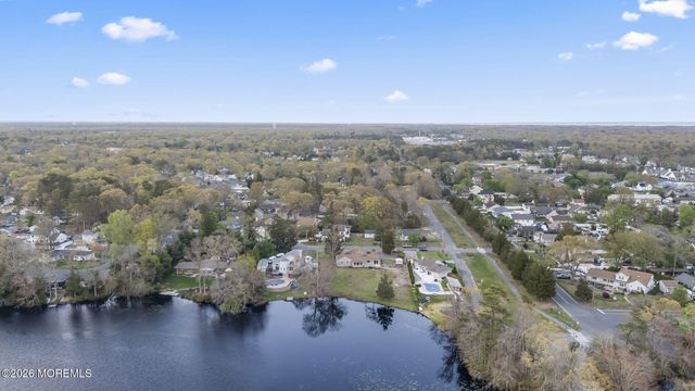 208 Lakeview Court, Forked River, NJ 08731