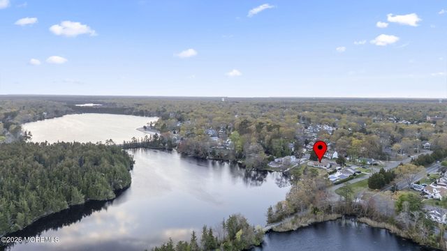 208 Lakeview Court, Forked River, NJ 08731