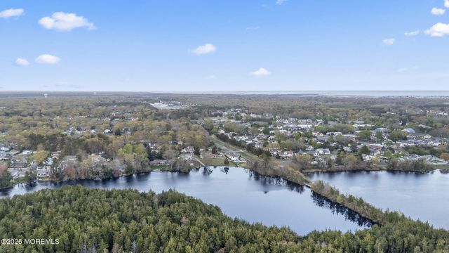 208 Lakeview Court, Forked River, NJ 08731