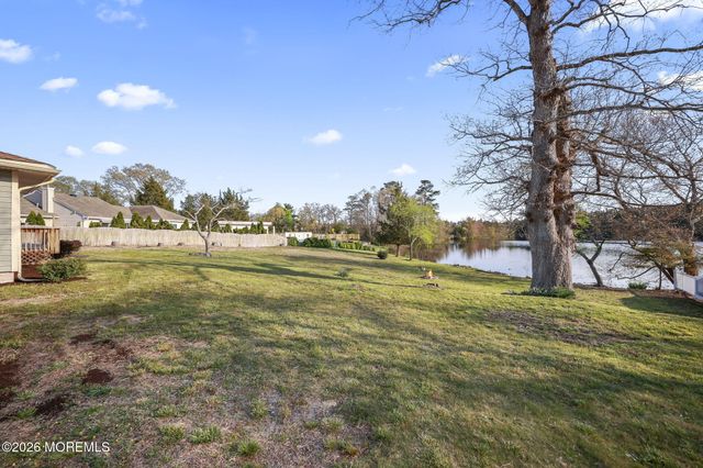 208 Lakeview Court, Forked River, NJ 08731