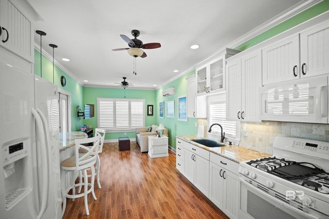 12143 Gateway Drive, Elberta, AL 36530