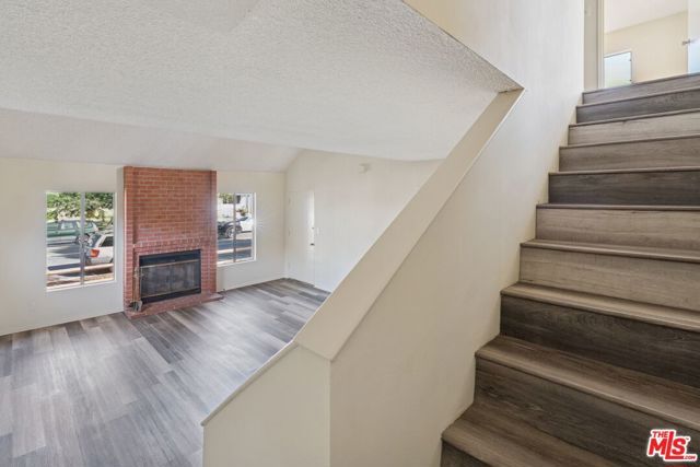 4109 Beethoven Street, Los Angeles, CA 90066