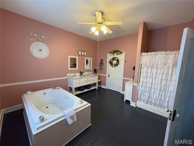 415 E 1st Street, Hermann, MO 65041