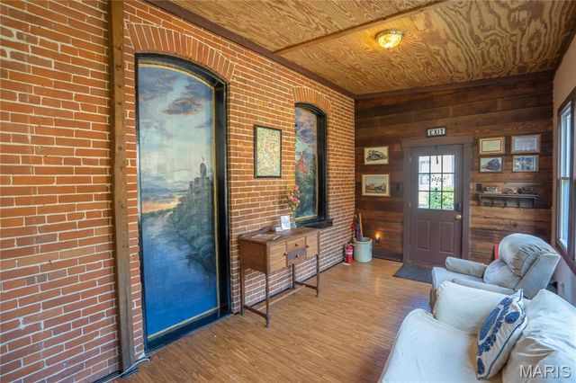 415 E 1st Street, Hermann, MO 65041