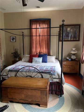 415 E 1st Street, Hermann, MO 65041