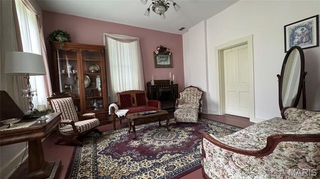 415 E 1st Street, Hermann, MO 65041