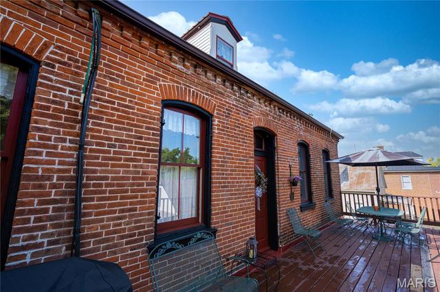 415 E 1st Street, Hermann, MO 65041