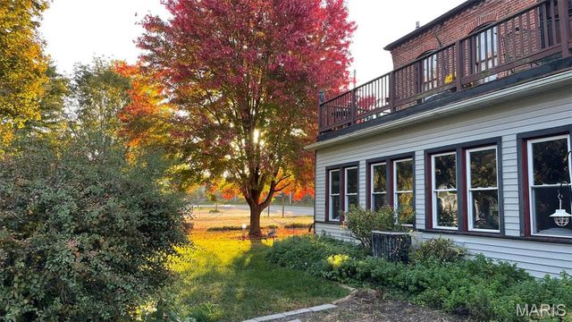 415 E 1st Street, Hermann, MO 65041