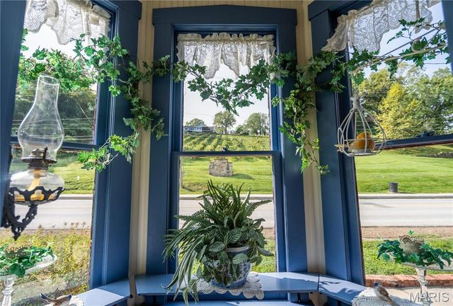 415 E 1st Street, Hermann, MO 65041