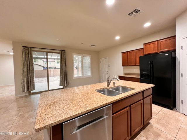 11008 E Midnight Moon Lane, Tucson, AZ 85747