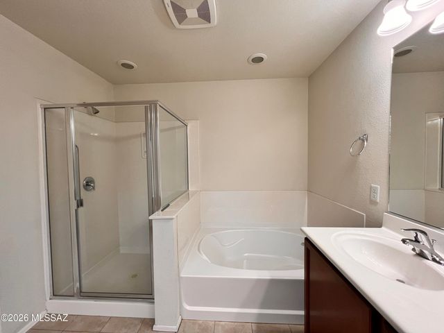 11008 E Midnight Moon Lane, Tucson, AZ 85747