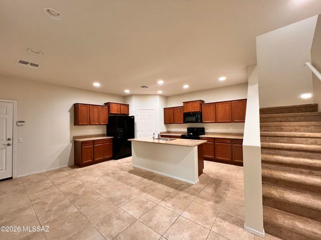 11008 E Midnight Moon Lane, Tucson, AZ 85747