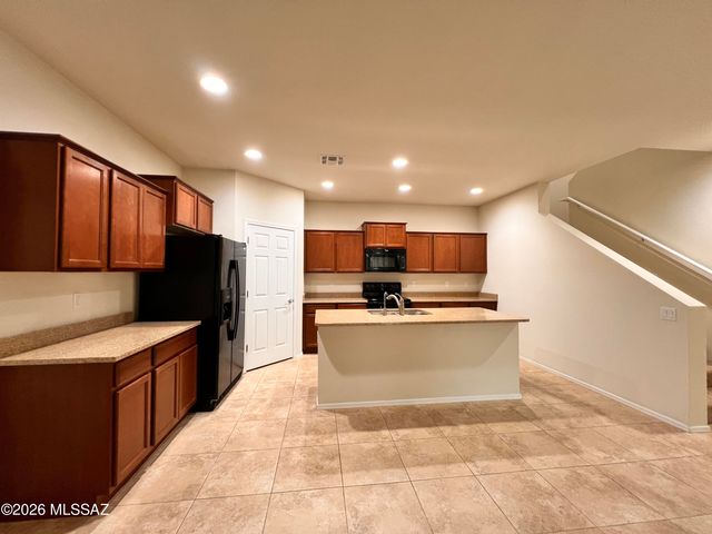 11008 E Midnight Moon Lane, Tucson, AZ 85747