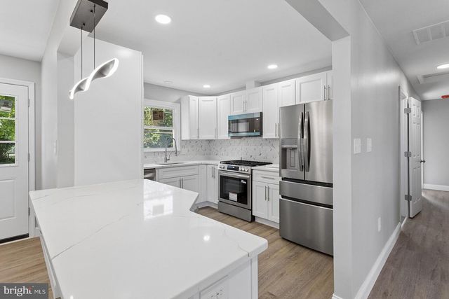 55 AVON PL, Vineland, NJ 08360