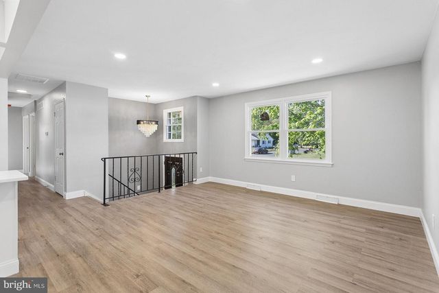 55 AVON PL, Vineland, NJ 08360