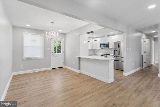 55 AVON PL, Vineland, NJ 08360