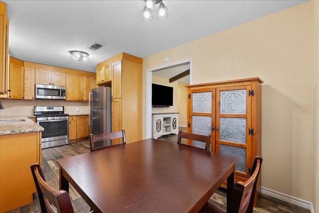 12423 A Bar Dr, Santa Fe, TX 77510