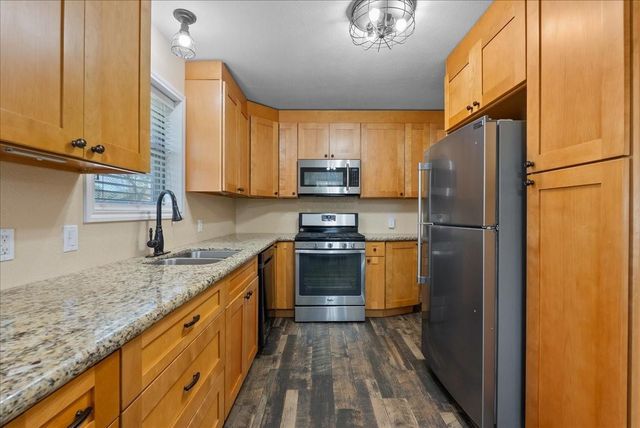 12423 A Bar Dr, Santa Fe, TX 77510