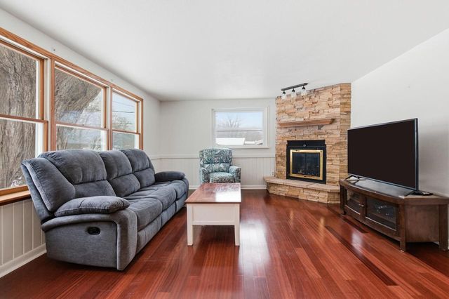 N1914 Wedgewood DRIVE, La Crosse, WI 54601