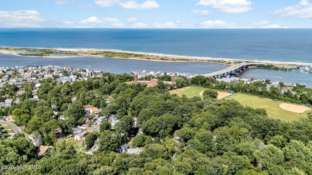 28 Grand Tour, Highlands, NJ 07732