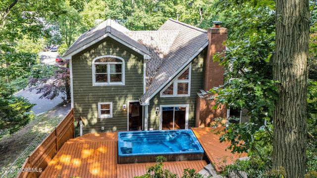 28 Grand Tour, Highlands, NJ 07732