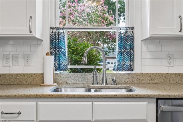 103 Beale AVE, Smithfield, VA 23430