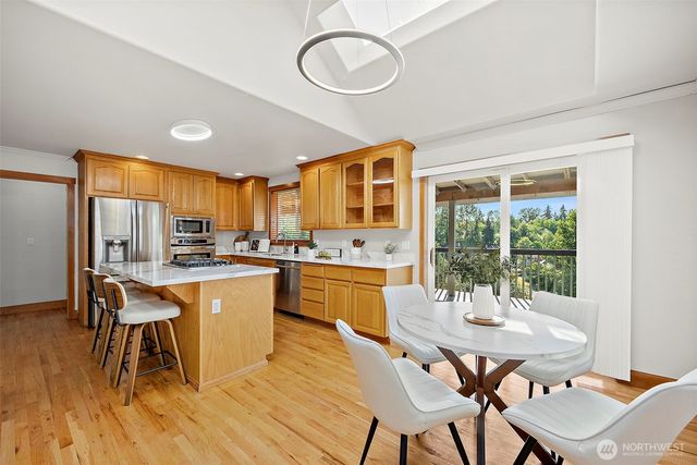 2110 26th Place SE, Puyallup, WA 98372